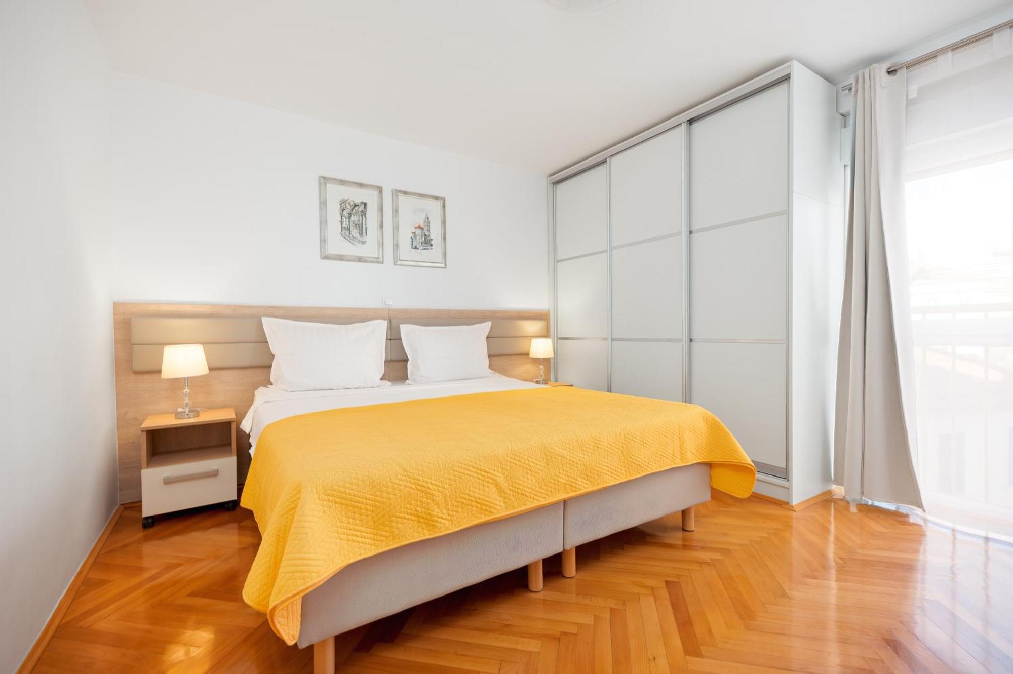 Apartment Mares Spalato Esterno foto
